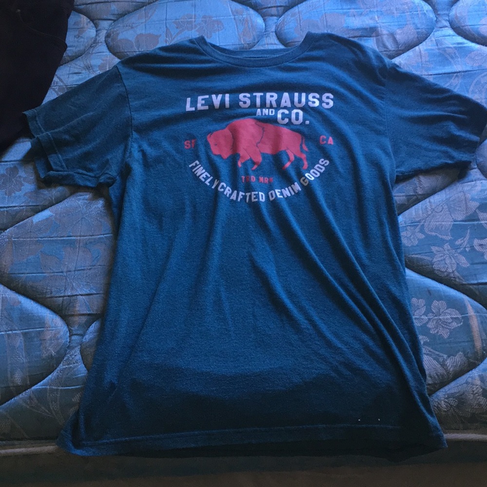 Levi shirt